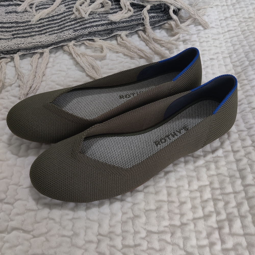 NEW Women's Flats in Olive Green by Rothy's